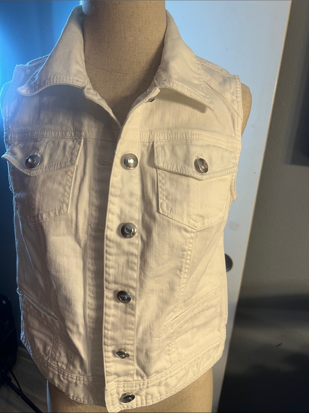White Sleeveless Denim Vest - Women Jackets & Coats